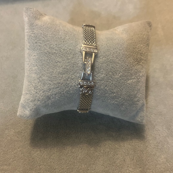 Swarovski Silver Mesh Bracelet with Crystal Details - Picture 6 of 16